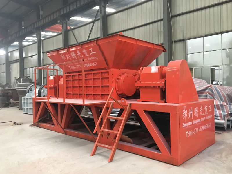 Double shaft shredder