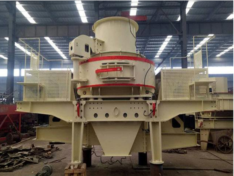 Sand making machine