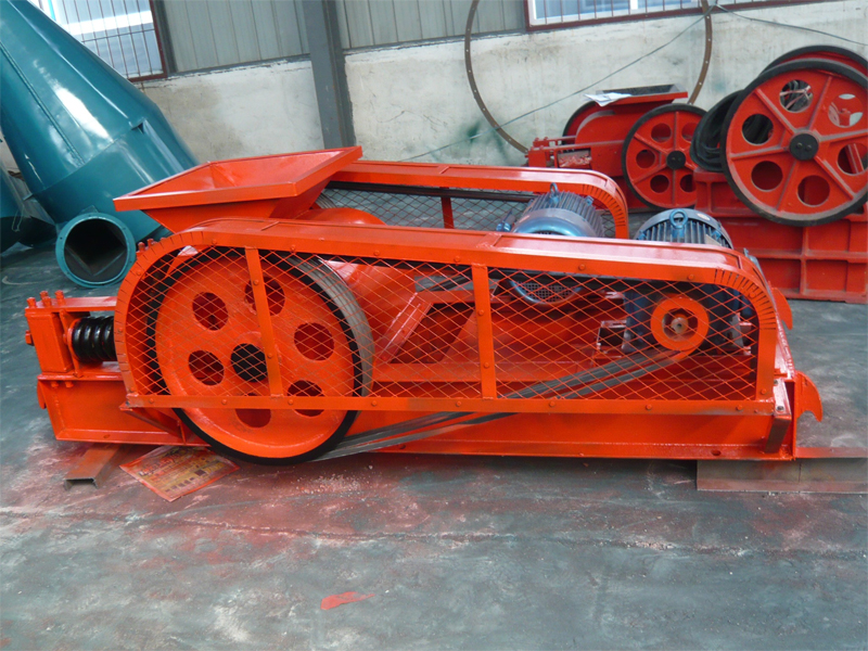 Double roller crusher